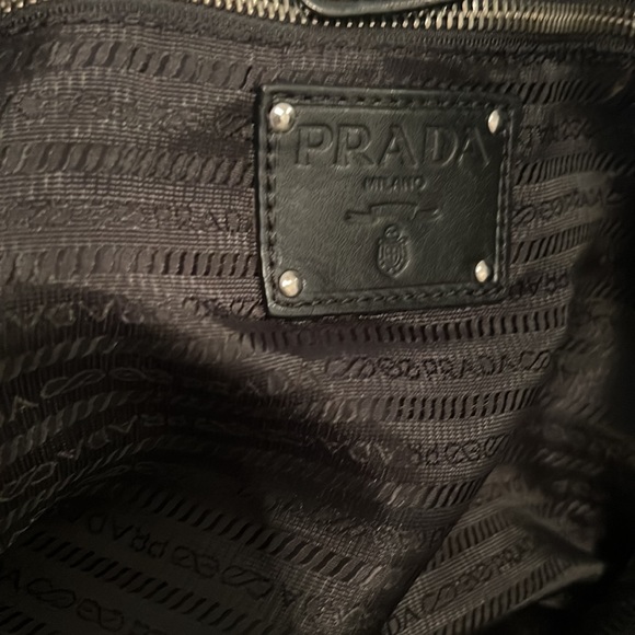 Black Leather Shoulder Bag - Picture 9 of 11